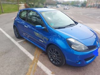 RENAULT clio