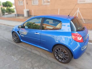 RENAULT clio