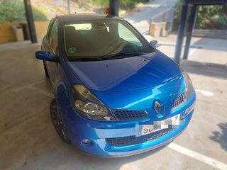 RENAULT clio