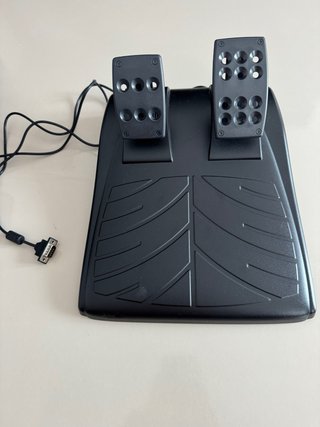 Volante Logitech Driving Force GT + Pedales