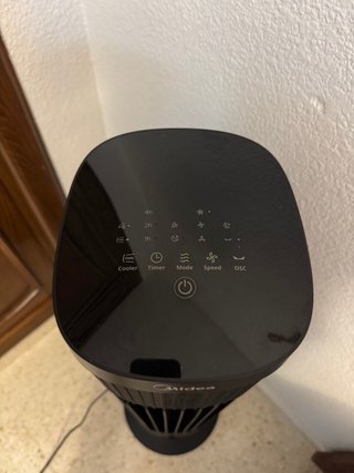 Climatizador Midea MAC25JRB con mando