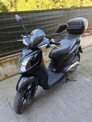 Scooter 50cc Negra 2018
