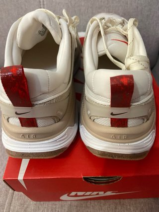 Zapatillas Nike Beige y Marrón
