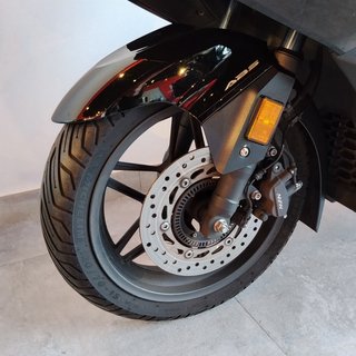 Honda Forza 350