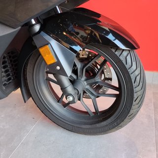Honda Forza 350