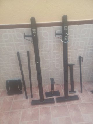 Banco abdominales y gimnasio