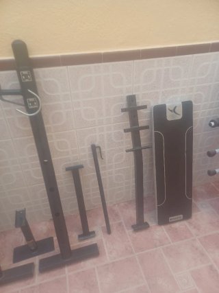 Banco abdominales y gimnasio