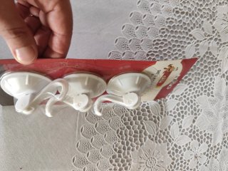 Set 3 Ganci a ventosa più rotella tagliapasta
