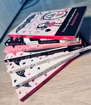 Pack 5 libros de Isadora Moon + 2 de manualidades