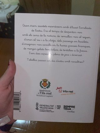 Dia d'estiu (Catalan Edition)