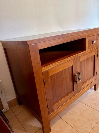 Mueble de salón de madera