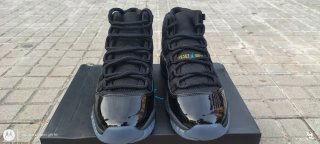 Jordan 11 Negro y Turquesa