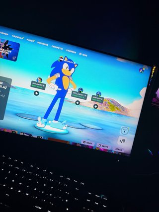 VENDO PC GAMING + MONITOR 144Hz