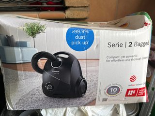 Aspirador Bosch Serie 2 con Bolsa