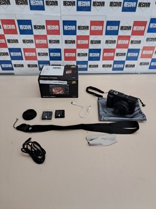 Cámara digital 4K 64MP WiFi con pantalla abatible y zoom 16X