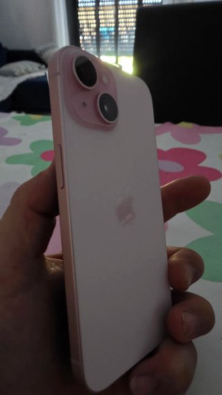 iPhone 15 Rosa