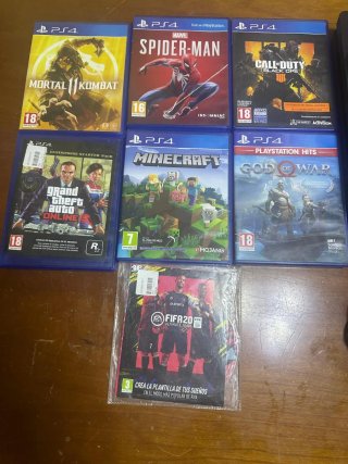 PS4 (PlayStation 4) con 2 mandos
