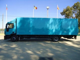 Iveco EUROCARGO ML120 E25-CAMIONES FURGONES