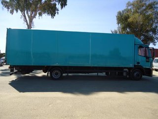 Iveco EUROCARGO ML120 E25-CAMIONES FURGONES