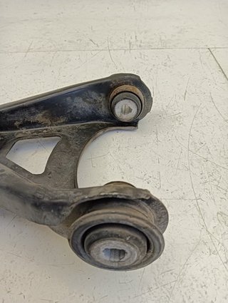 BRAZO SUSPENSION INFERIOR DELANTERO IZQUIERDO REN