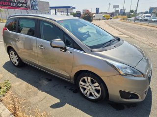 Peugeot 5008 2016