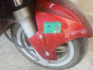 Scooter Daelim Roja