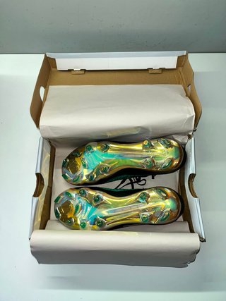 Botas de fútbol Nike Phantom