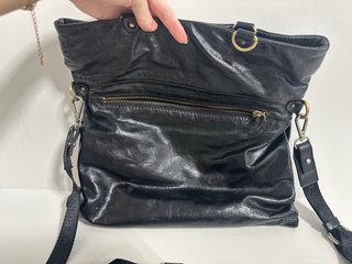 Bolso ADOLFO DOMINGUEZ  Negro  Piel