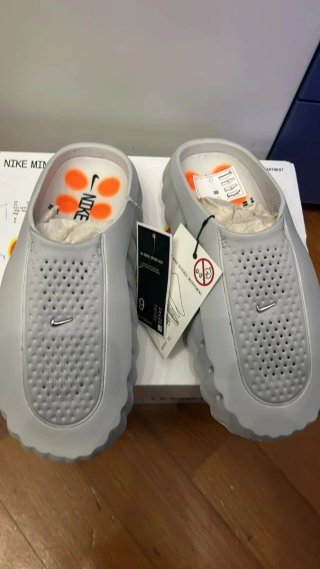 Zapatillas Nike 38.5 Plata/Blanco