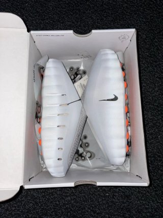 Zapatillas Nike Talla 40 Naranja y Blanco