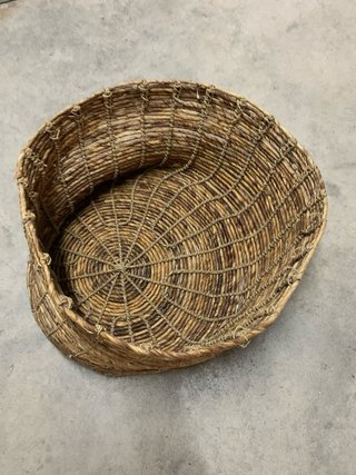 Canasto de mimbre artesanal