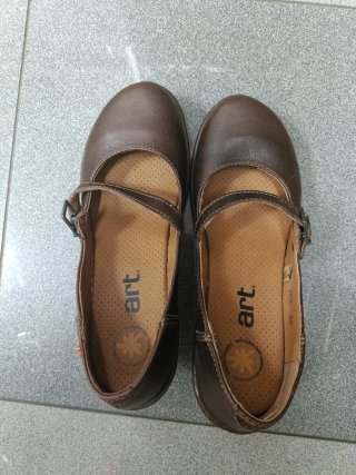 Zapatos de piel Art talla 39