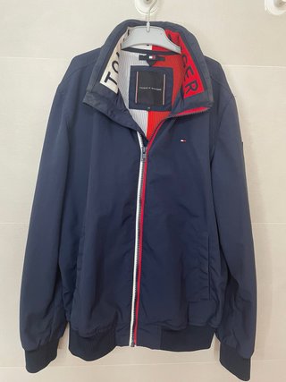 Chaqueta Tommy Hilfiger azul y roja talla 12