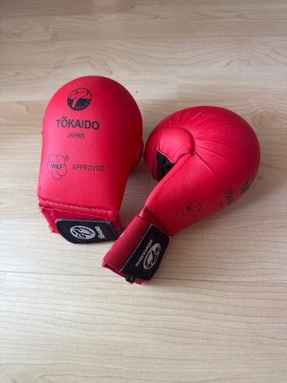 Guantes Karate Tōkaidō Rojo Talla S Niño