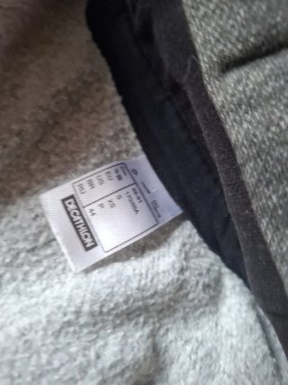 Chaqueta Domyos gris con capucha