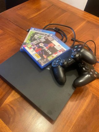 PS4 + 2 Mandos + Juegos
