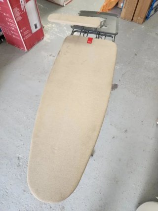 Tabla de planchar plegable