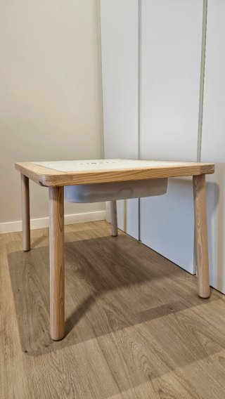 Mesa infantil IKEA FLISAT +2 almacenaje TR