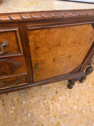 Aparador antiguo madera y mármol