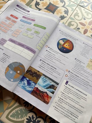 XEOGRAFIA E HISTORIA 1 ESO CONSTRUINDO MUNDOS