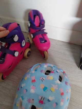 Patines y Casco Infantil 28