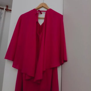 Vestido de fiesta fucsia largo