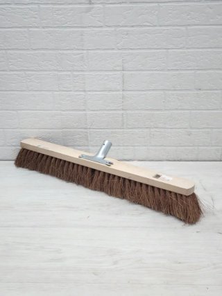 Escoba coco madera 60 cm