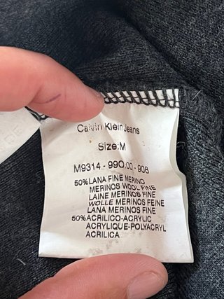 Colete estilo suéter Calvin Klein cinza