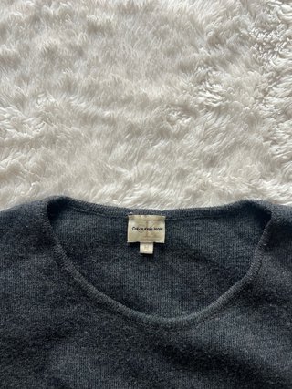 Colete estilo suéter Calvin Klein cinza