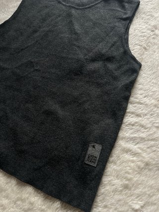 Colete estilo suéter Calvin Klein cinza
