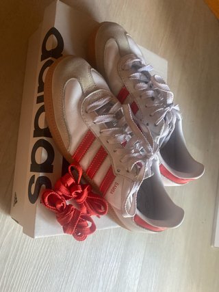 Zapatillas Adidas Samba Blancas y Rojas