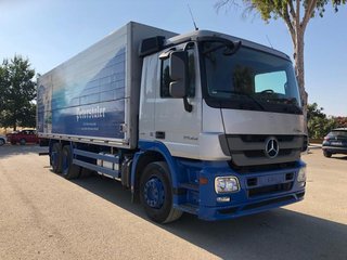 Mercedes ACTROS 25 44-CAMIONES FURGONES