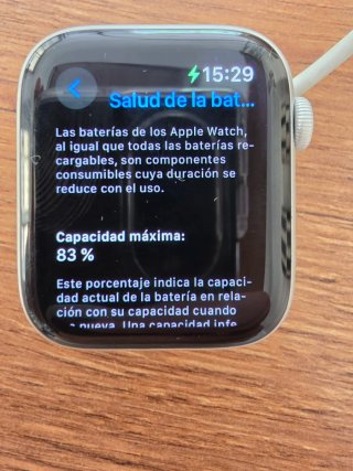 iPhone 15 Pro Max + Apple Watch Nike+ Series 4