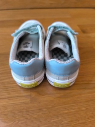 Zapatillas Victoria Talla 33